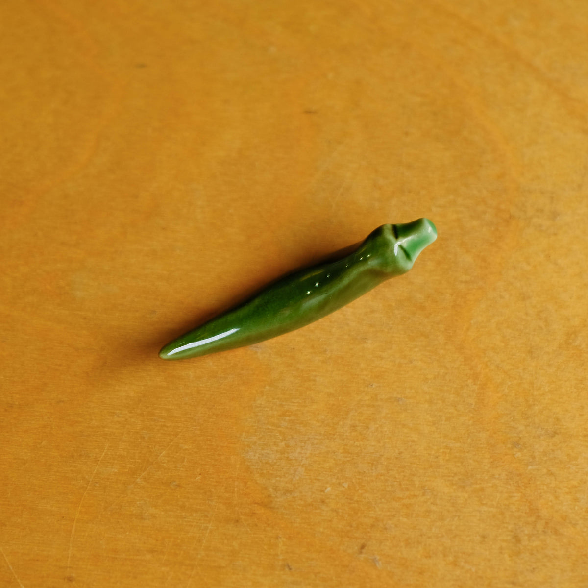 Green Pepper Chopstick Rest